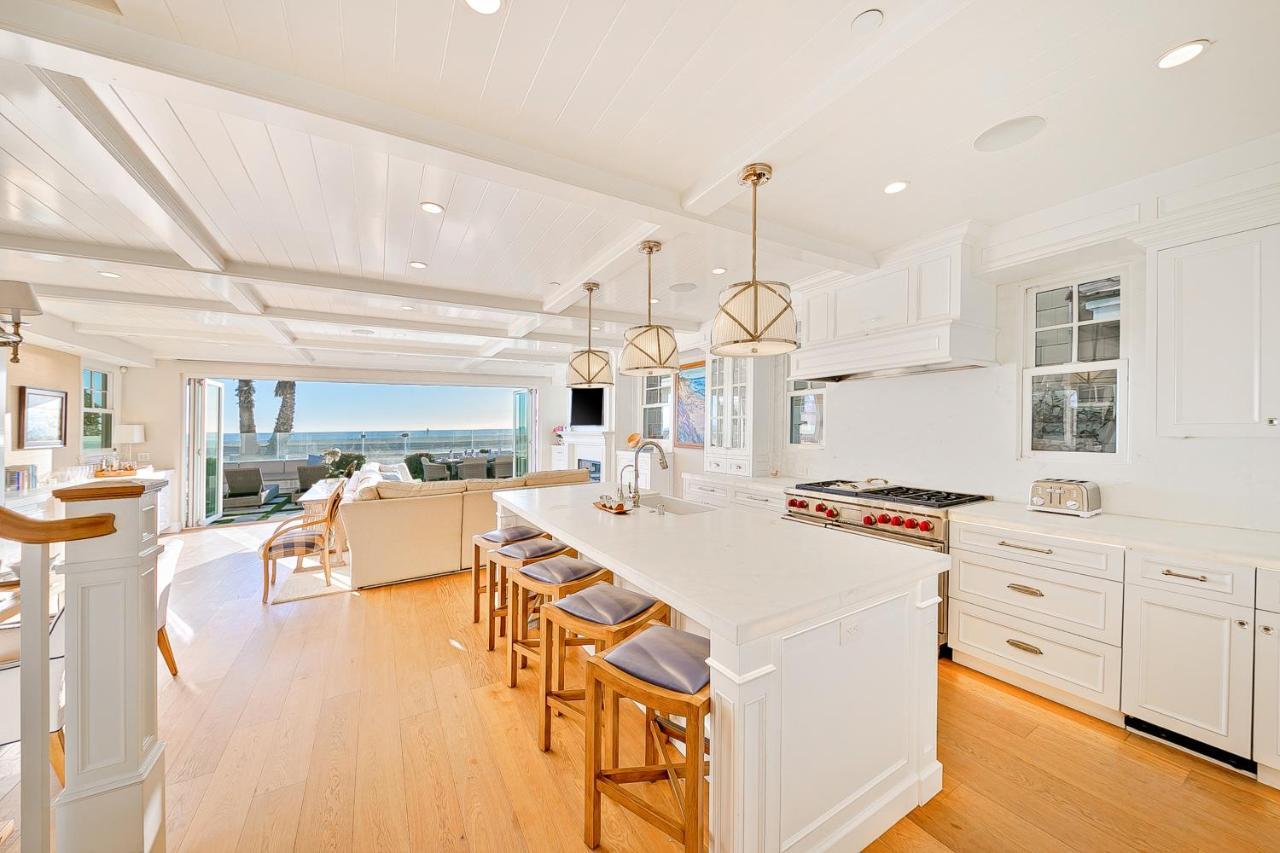 Luxury Beach Front Escape Ньюпорт-Бич Экстерьер фото